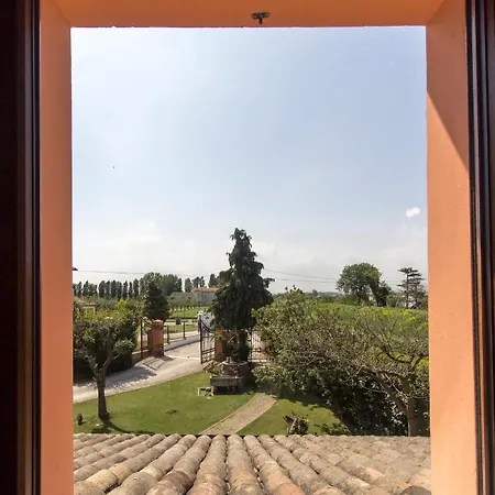Maloura Farm stay *